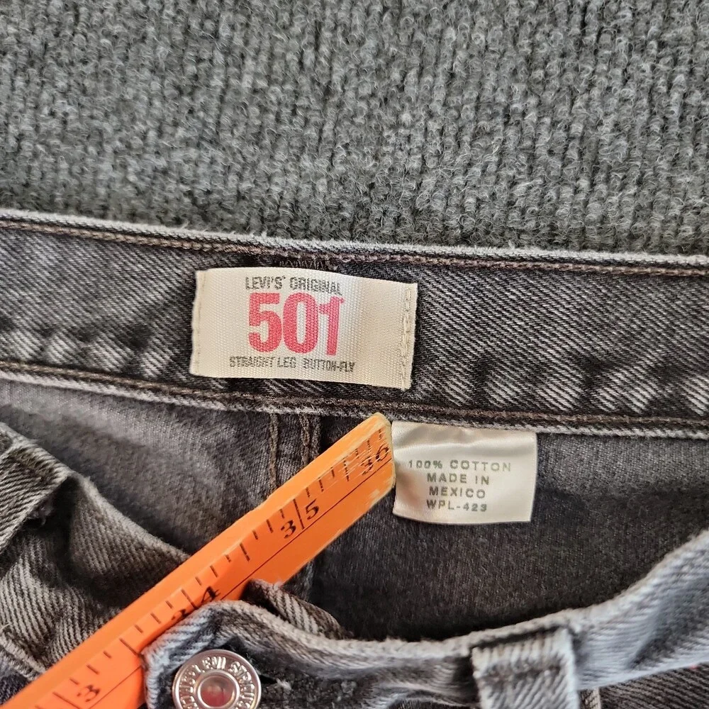Levi's 501 Jeans Black Men’s 33x30 Straight Button Fly Fading Charcoal Black